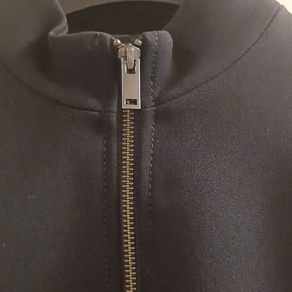Jacket - Picture 4 of 7
